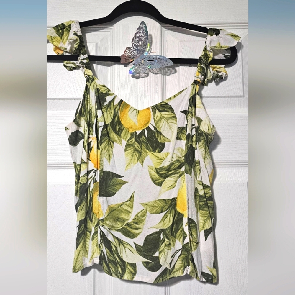 H&M cute shirt